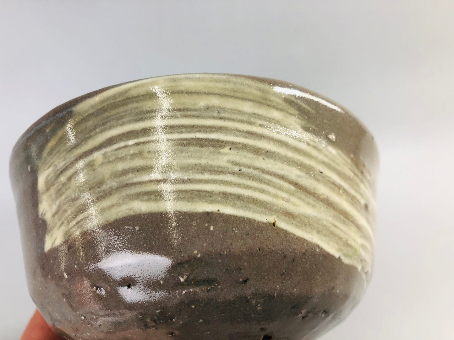 Y7078 CHAWAN Hakeme brushmark bowl signed Japan antique tea ceremony pottery cup
