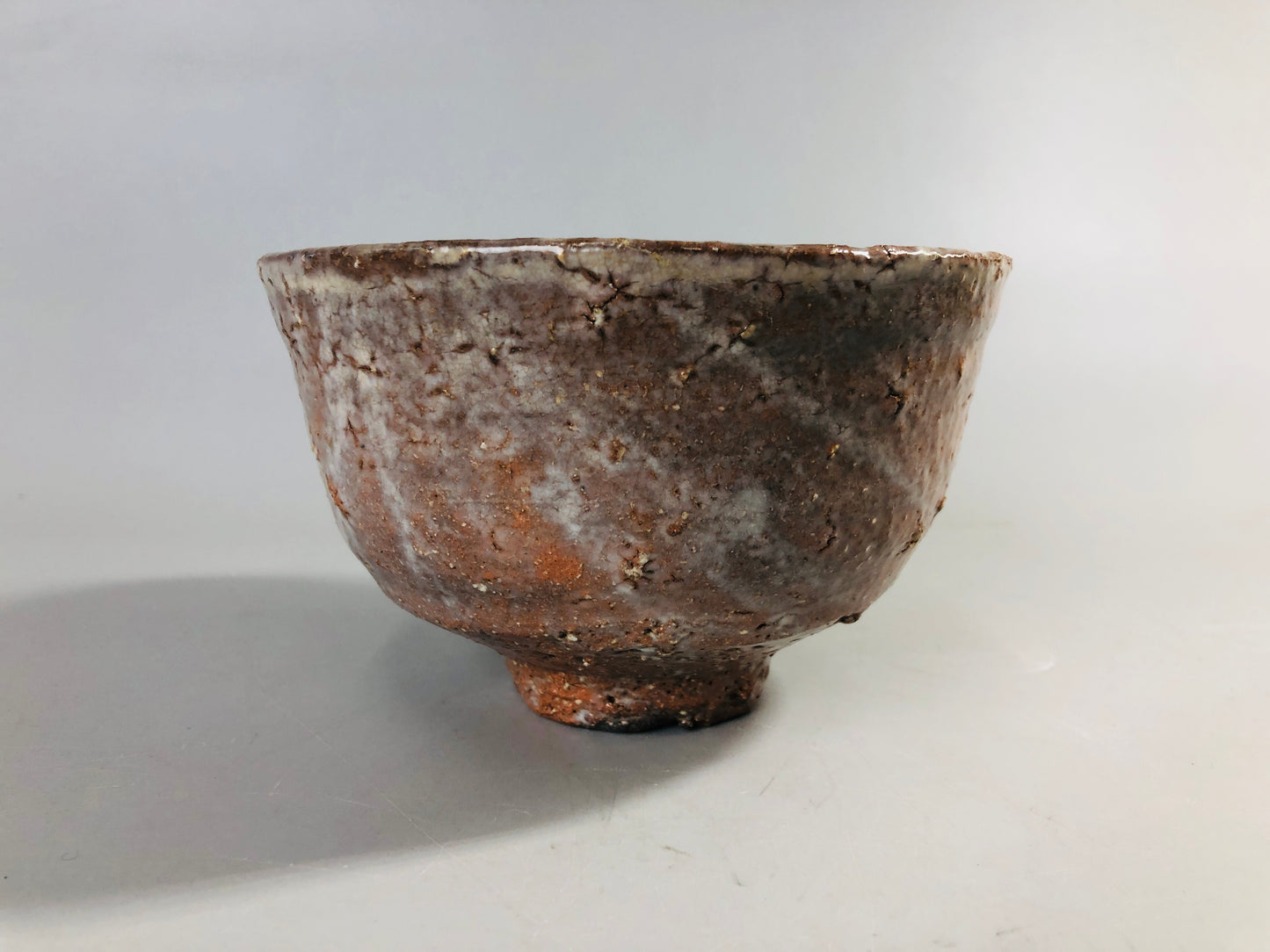 Y7085 CHAWAN Hagi-ware bowl signed box Japan antique tea ceremony pottery teacup