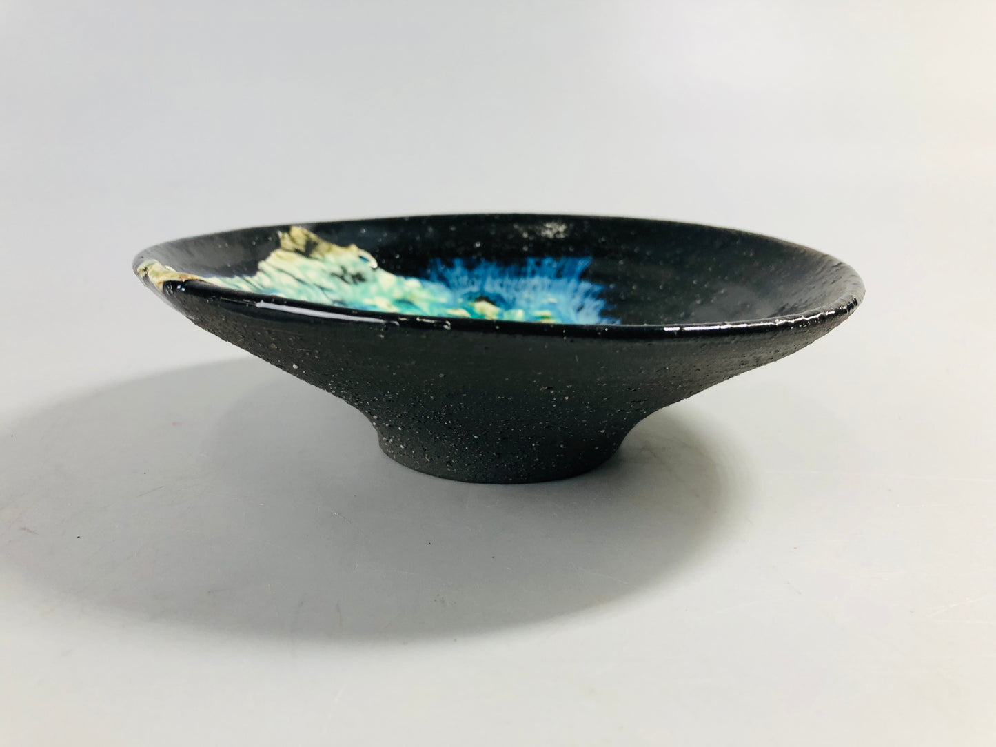 Y7093 CHAWAN Seto-ware flat bowl modern art Japan tea ceremony pottery teacup