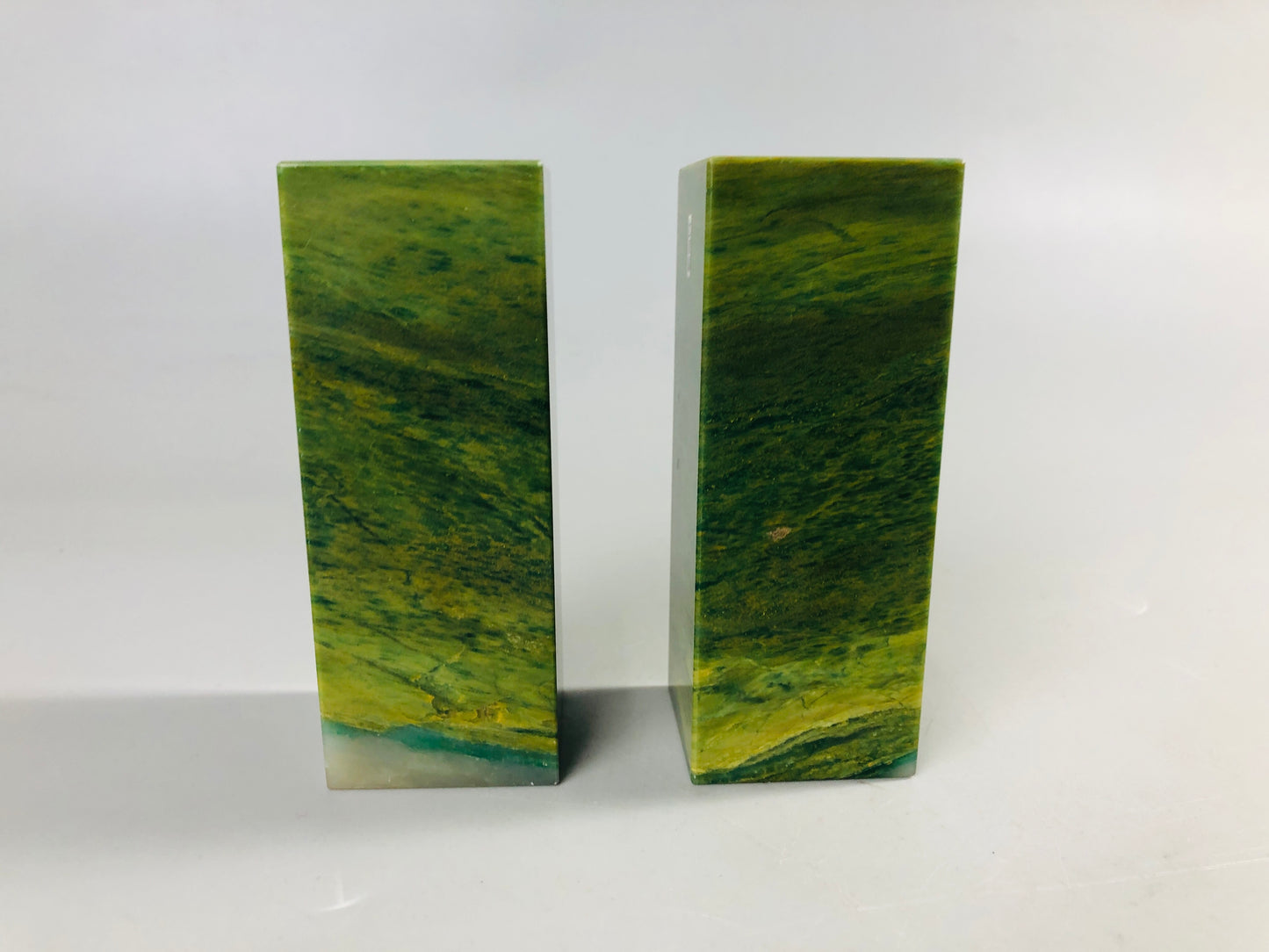 Y7097 STAMP MATERIAL Chinese 2 Guandong green stone box China antique vintage