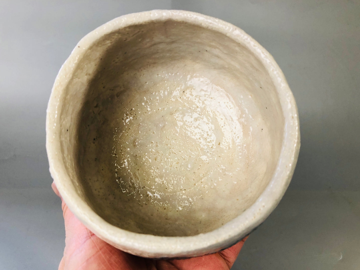 Y7109 CHAWAN Shino-ware bowl signed box Japan antique tea ceremony pottery cup