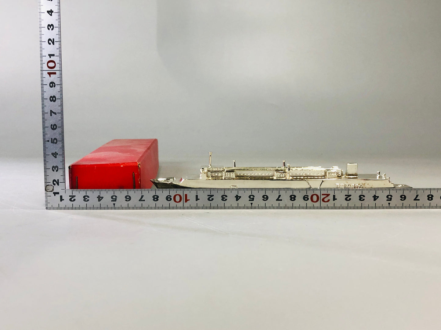 Y7111 OKIMONO metal ship Paperweight Toyota-maru box Japan antique stationery