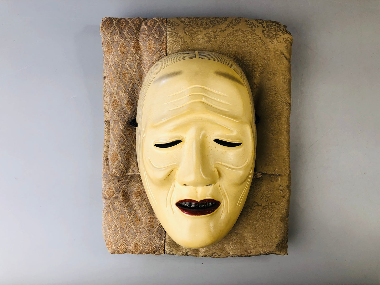 Y7118 NOH MASK wood carving signed Japan antique traditional omen dance drama
