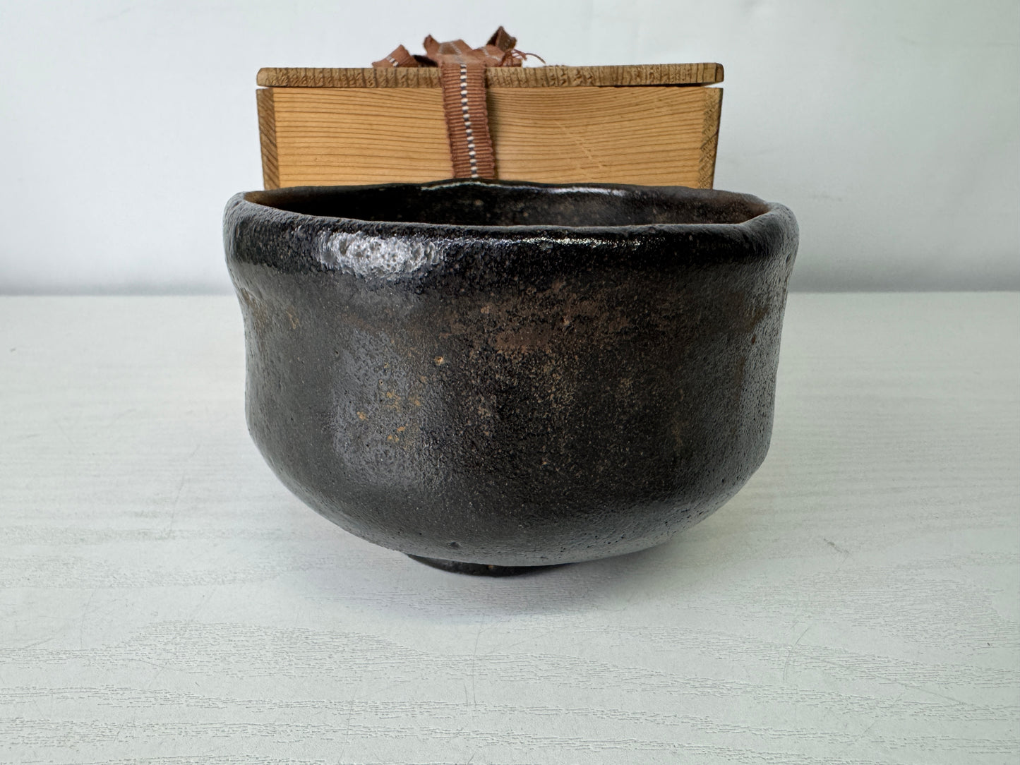 Y10002 CHAWAN Raku-ware black bowl signed box Japan antique tea ceremony pottery