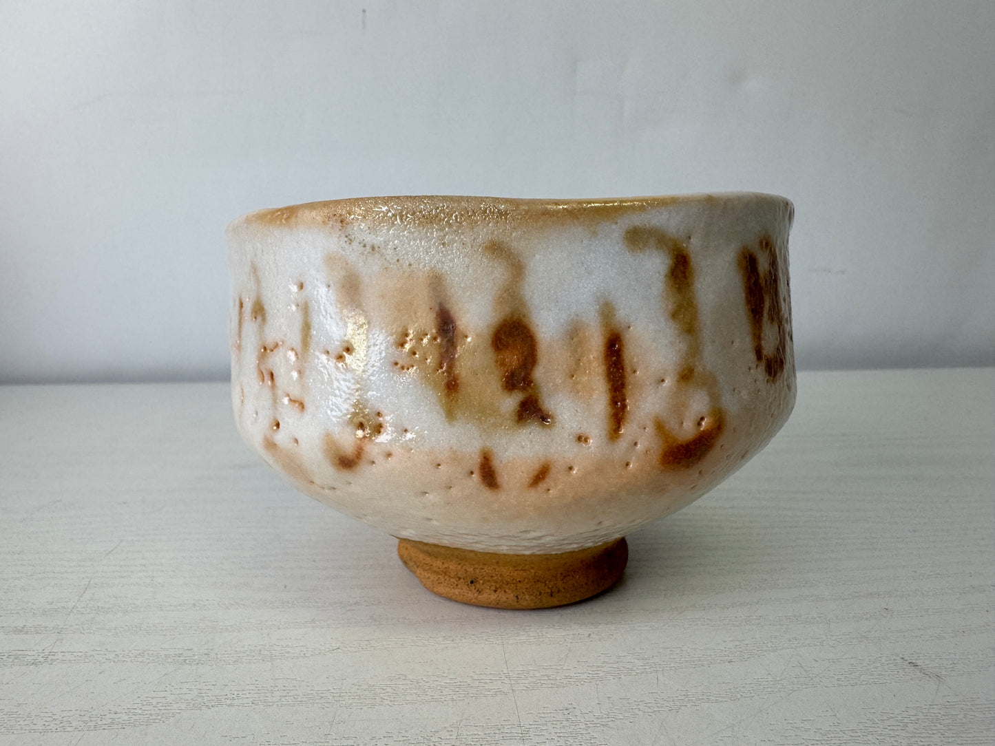 Y10003 CHAWAN Shino-ware bowl signed box Japan antique tea ceremony pottery cup
