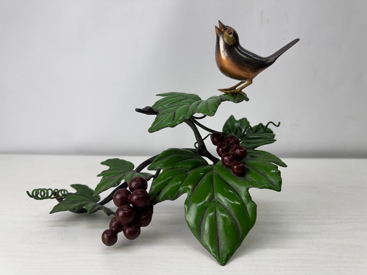 Y10008 OKIMONO metal Bird Grapevine figurine signed box Japan antique interior