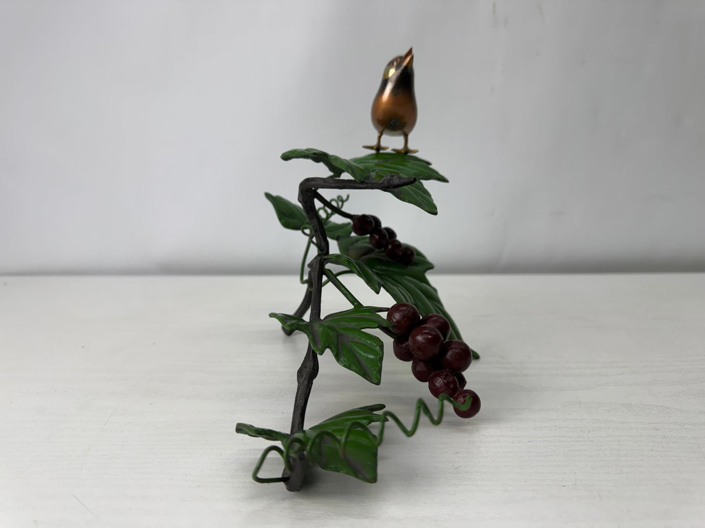 Y10008 OKIMONO metal Bird Grapevine figurine signed box Japan antique interior