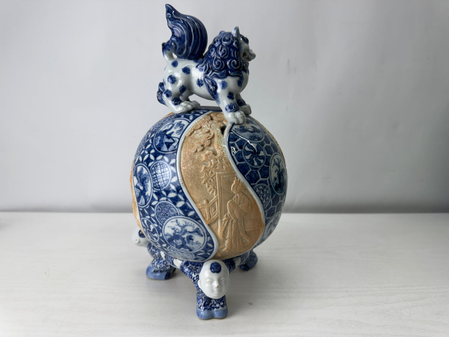 Y10016 KOURO Incense Burner Karako tripod signed Japan antique fragrance aroma