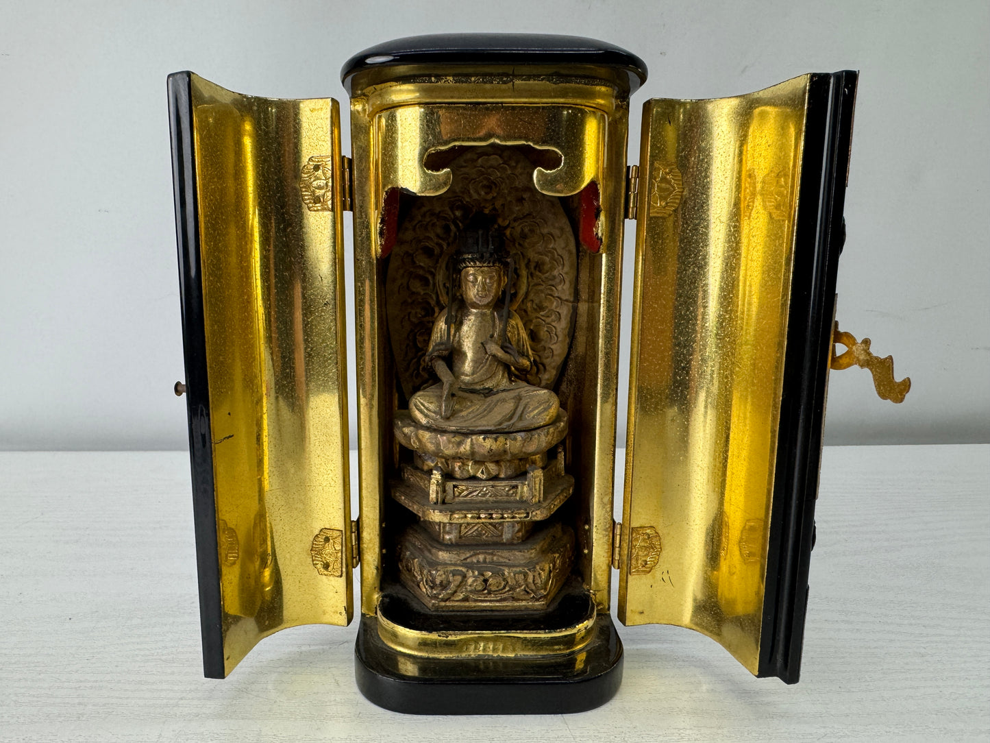 Y10022 STATUE wood carving Buddhist figure shrine cracked Japan antique Buddhism