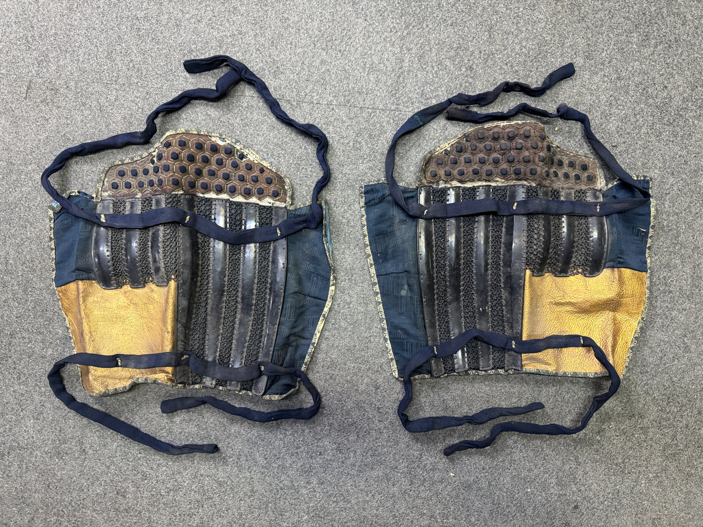 Y10027 YOROI Iron Shin guards Samurai bugu Japan antique armor protector gear