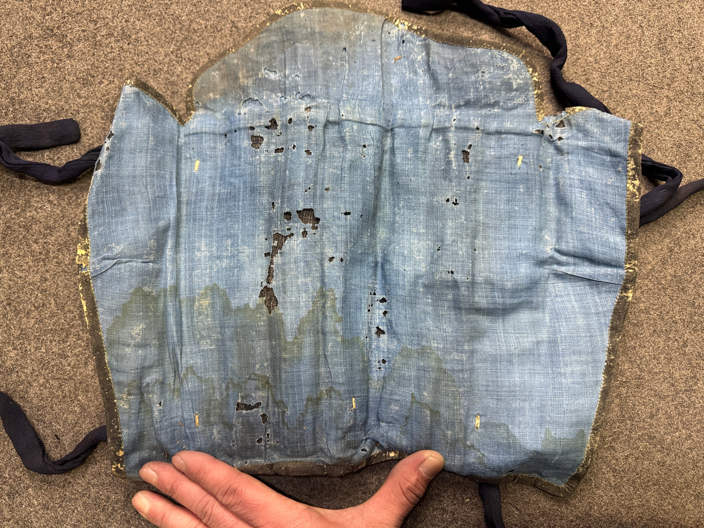 Y10027 YOROI Iron Shin guards Samurai bugu Japan antique armor protector gear