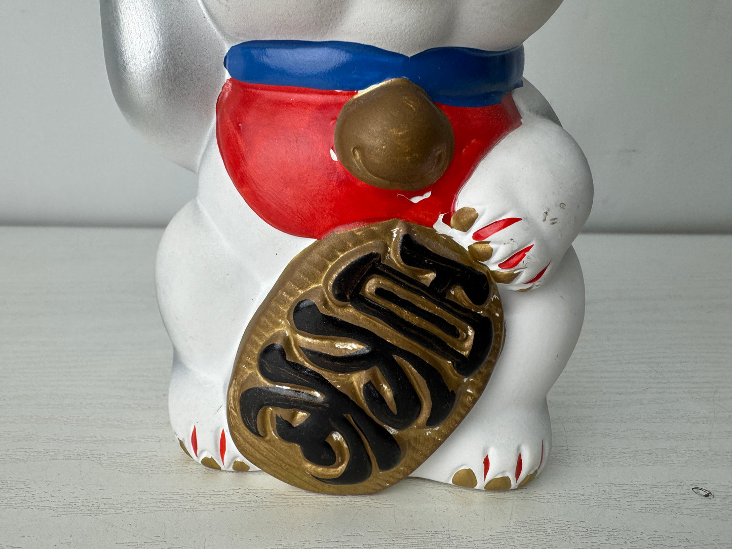 Y10036 OKIMONO ceramic Maneki-neko figurine lucky charm Japan antique interior