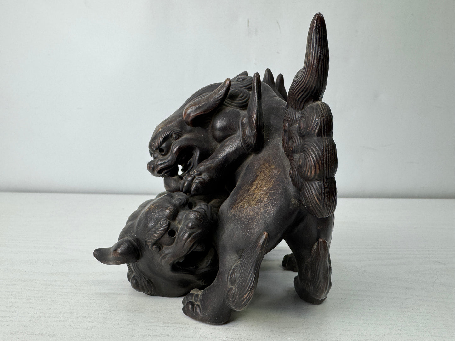 Y10039 OKIMONO Bizen-ware Playful Lion cub figurine Japan antique interior decor