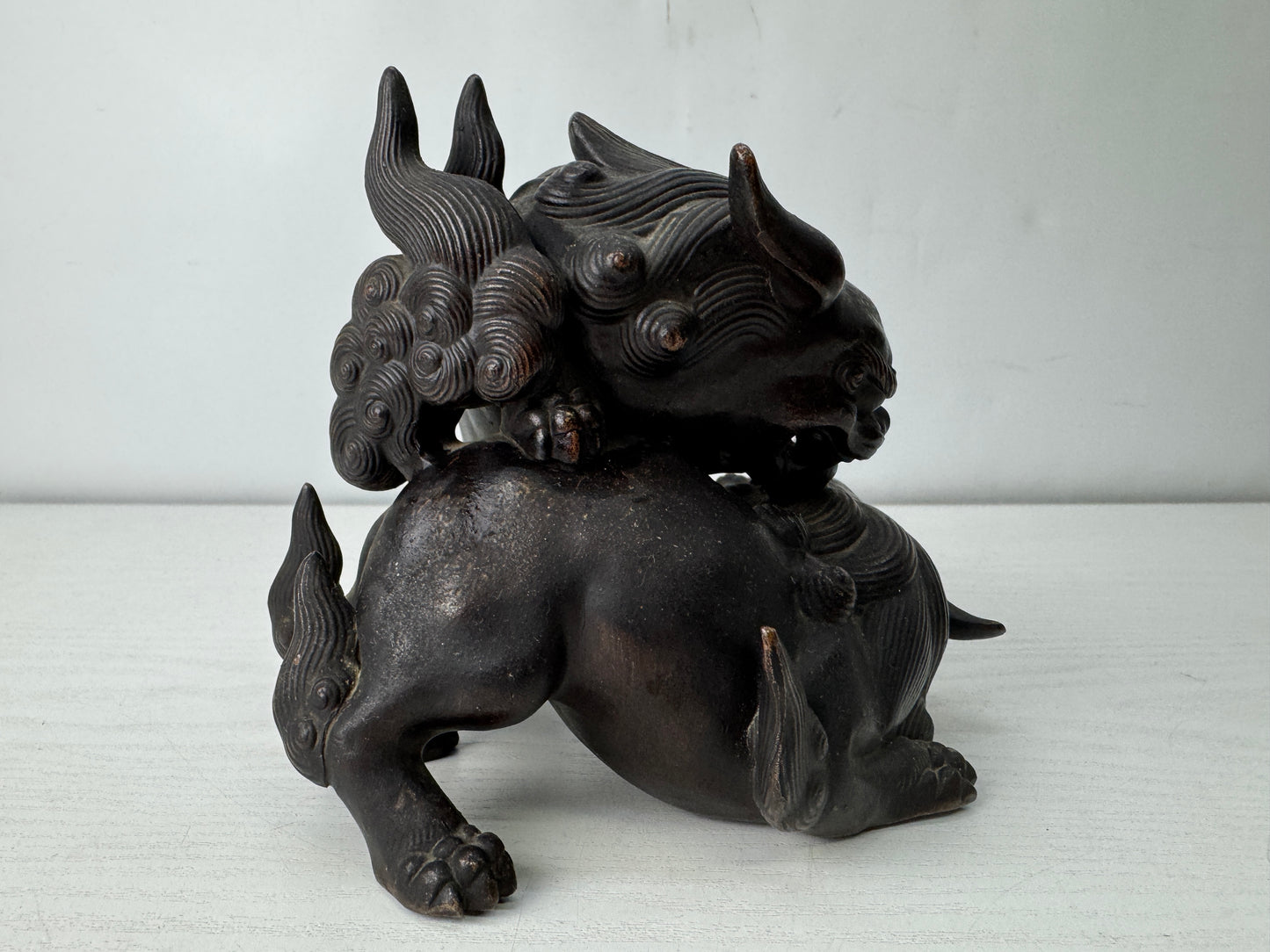 Y10039 OKIMONO Bizen-ware Playful Lion cub figurine Japan antique interior decor