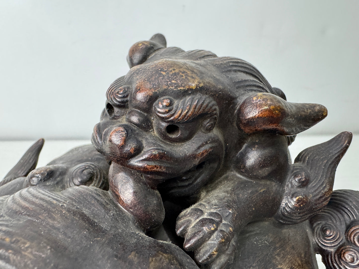 Y10039 OKIMONO Bizen-ware Playful Lion cub figurine Japan antique interior decor