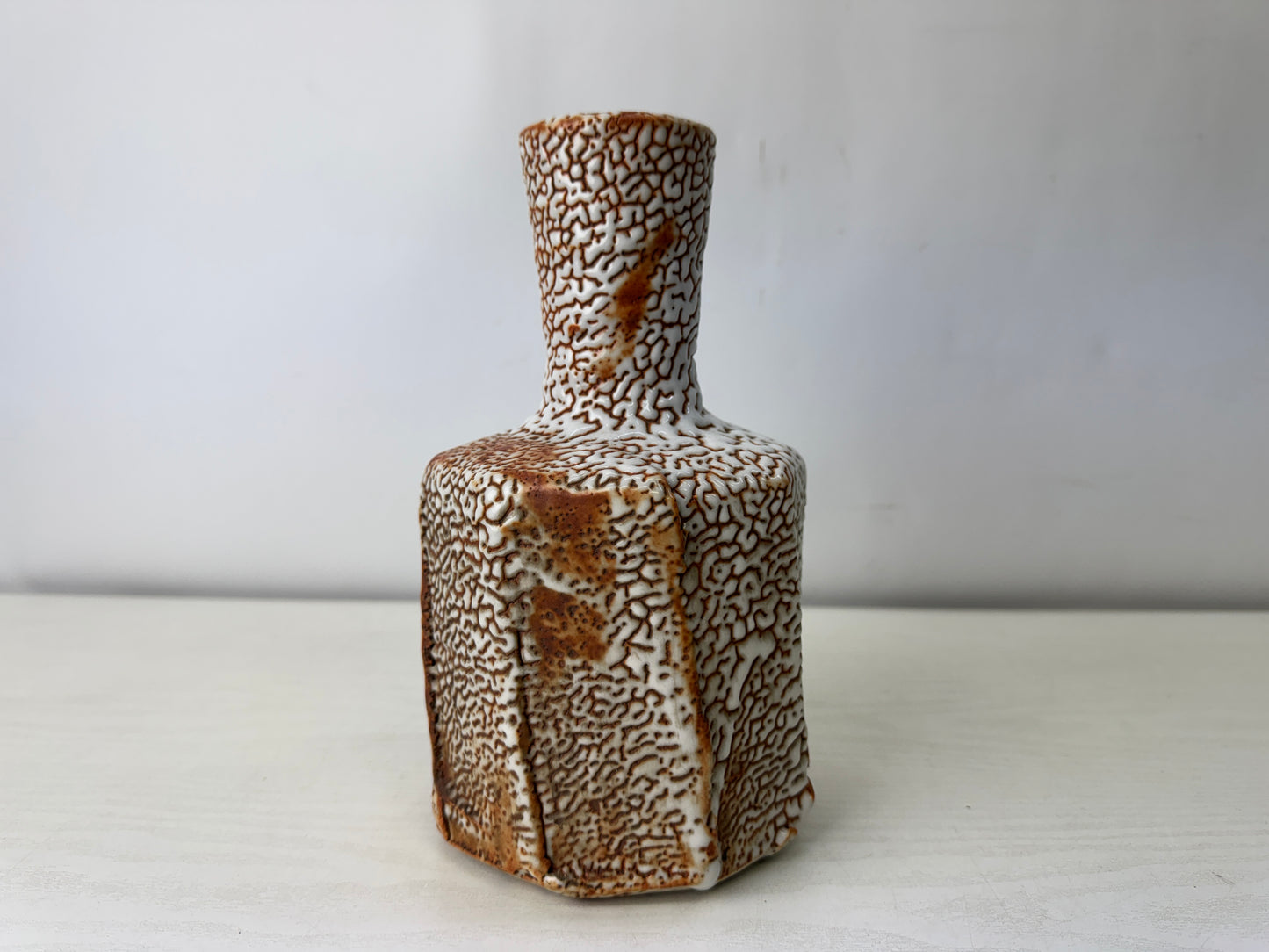 Y10046 FLOWER VASE Shino-ware signed box Japan antique ikebana floral decor
