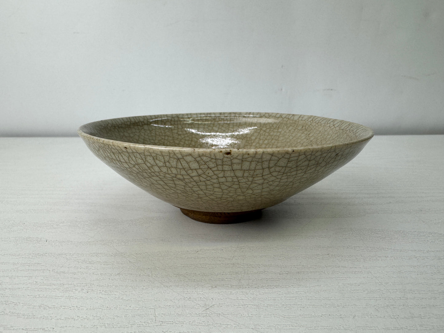 Y10052 CHAWAN Mino-ware flat bowl signed Japan antique tea ceremony pottery cup