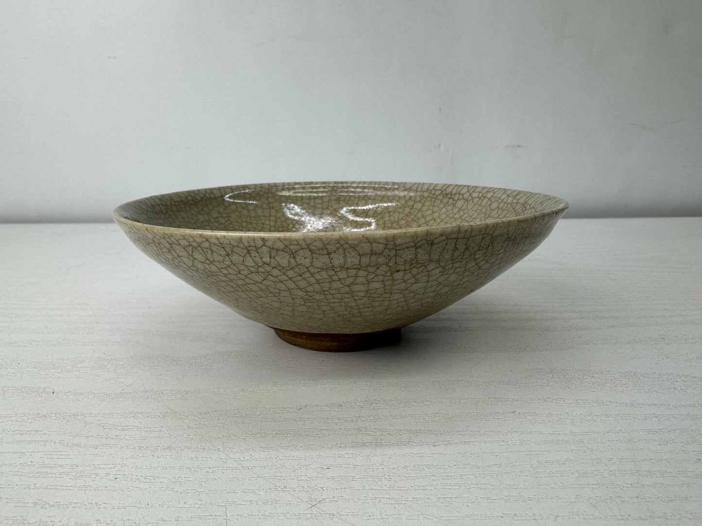 Y10052 CHAWAN Mino-ware flat bowl signed Japan antique tea ceremony pottery cup
