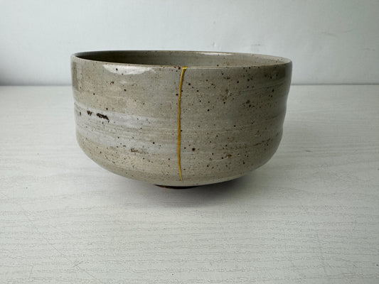 Y10090 CHAWAN Akogi-ware kintsugi bowl signed Japan antique tea ceremony pottery