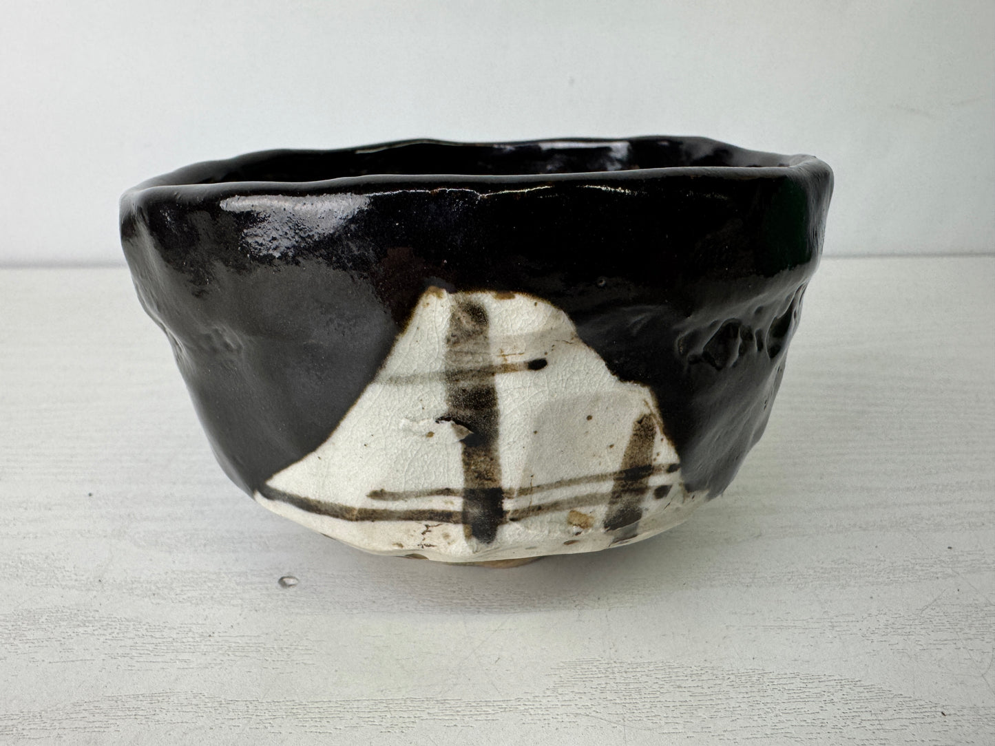 Y10095 CHAWAN Kuro-Oribe bowl signed box Japan antique tea ceremony pottery cup