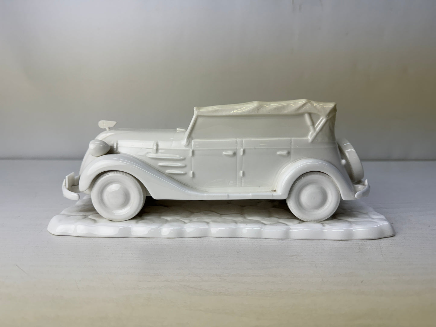 Y10096 OKIMONO ceramic Toyota Model AB Phaeton car vehicle Japan antique figure