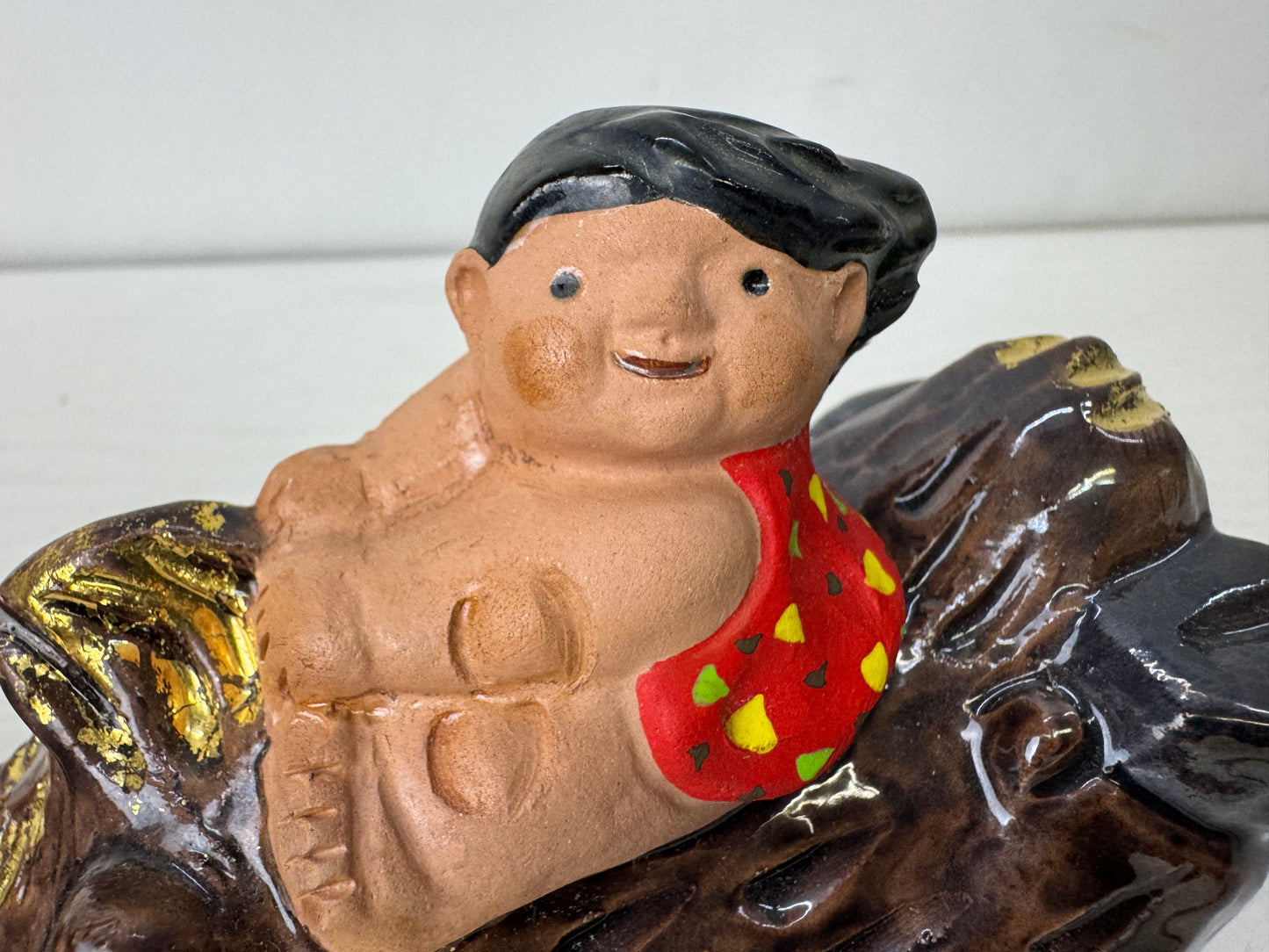 Y10099 OKIMONO Seto-ware Child riding a Boar figurine signed box Japan antique