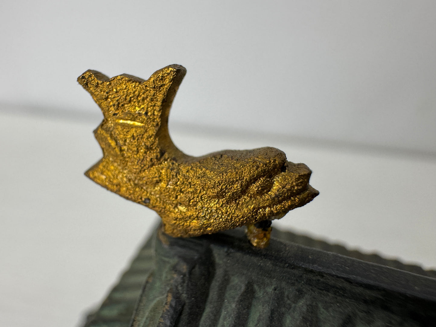 Y10100 OKIMONO metal Nagoya Castle figure figurine box Japan antique interior