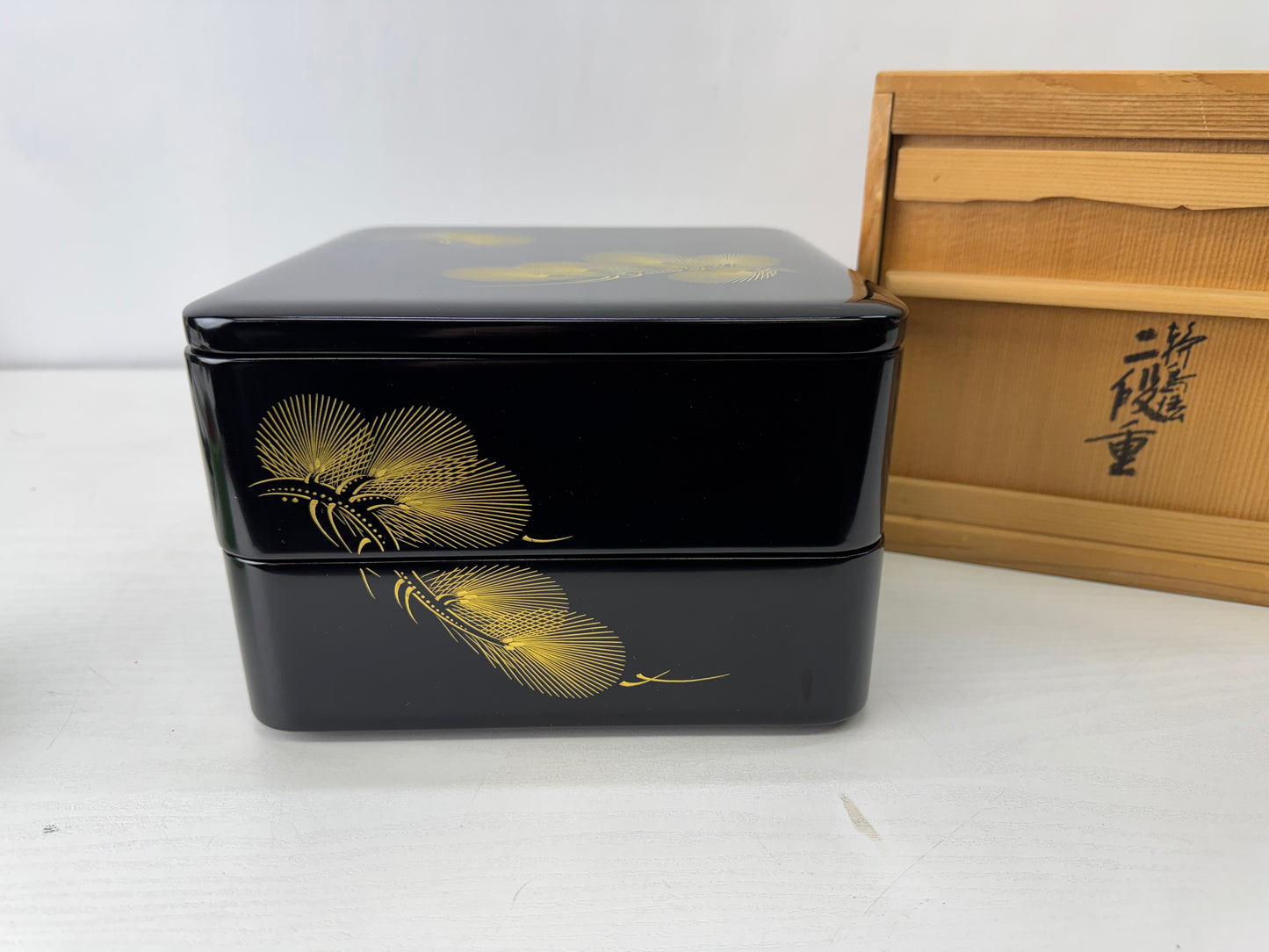 Y10114 BOX Chinkin Makie 2-tiered lunchbox pine signed Japan antique container