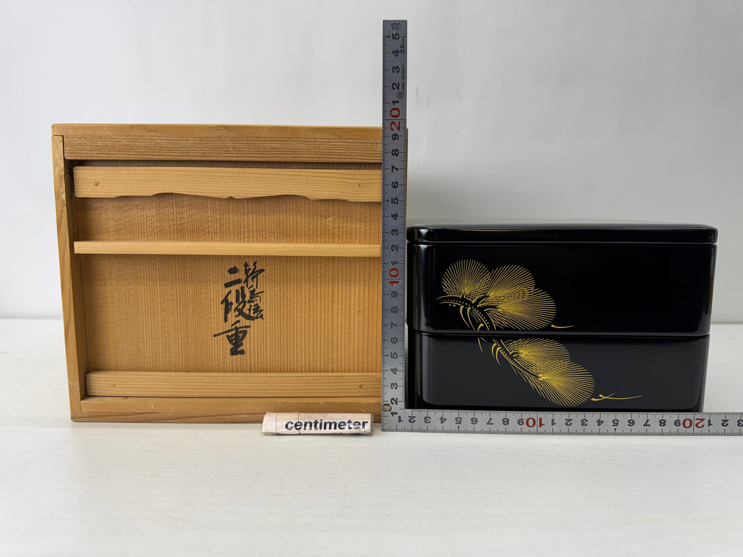 Y10114 BOX Chinkin Makie 2-tiered lunchbox pine signed Japan antique container