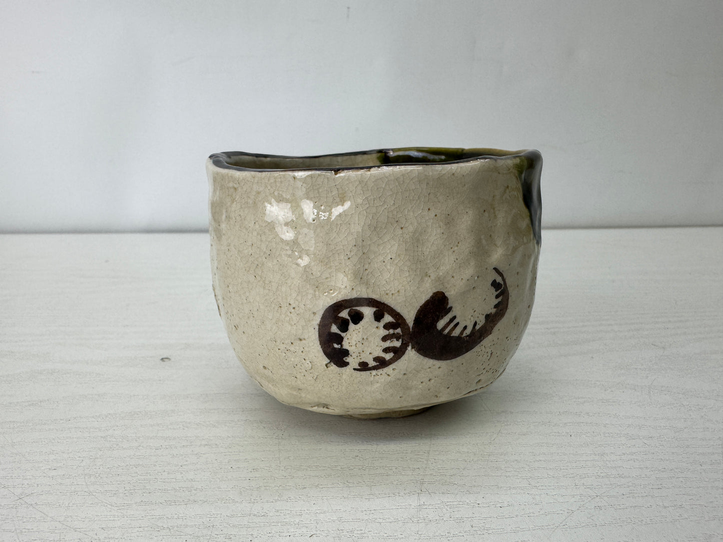 Y10123 CHAWAN Oribe-ware bowl signed box Japan antique tea ceremony pottery cup