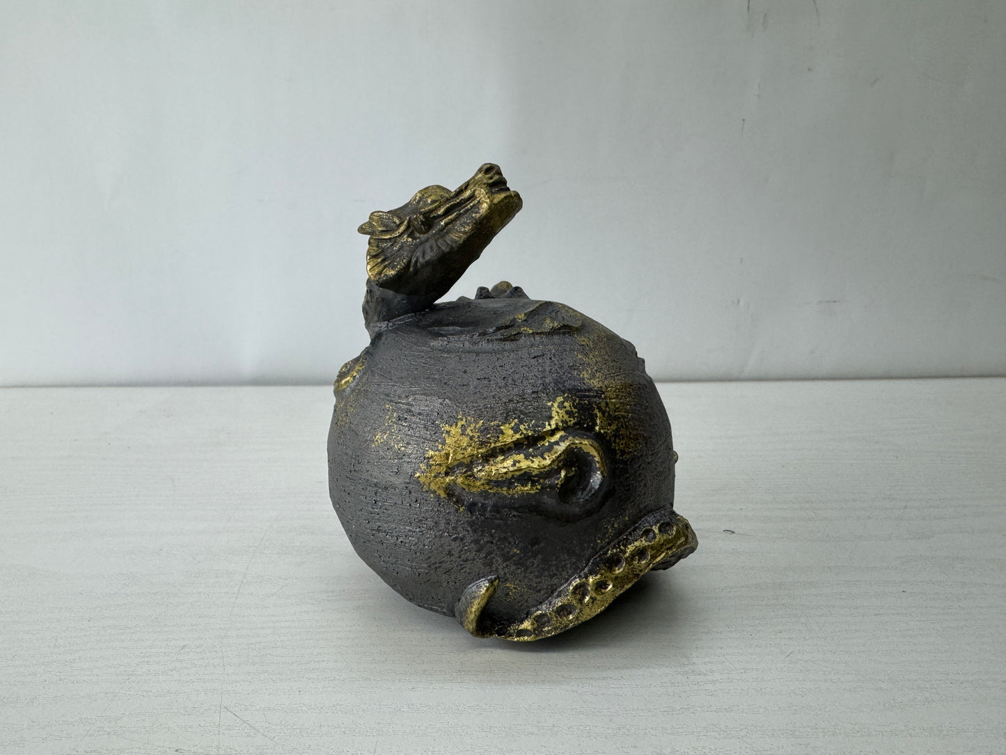 Y10126 OKIMONO Seto-ware Dragon figurine signed box Japan antique interior decor
