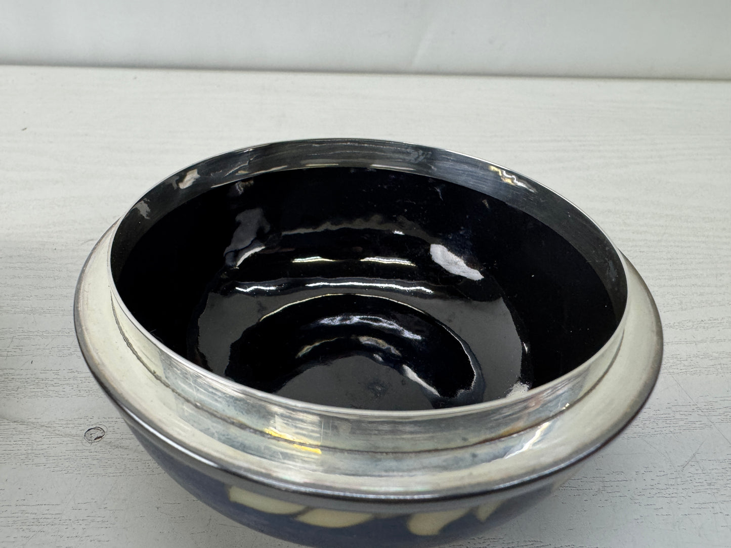 Y10129 BOX Cloisonne round Lidded container case signed scratched Japan antique