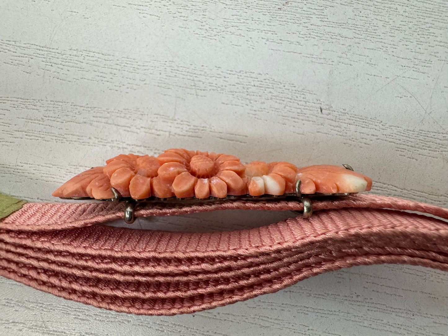 Y10130 OBIDOME Sash clip brooch genuine coral carving box Japan antique kimono