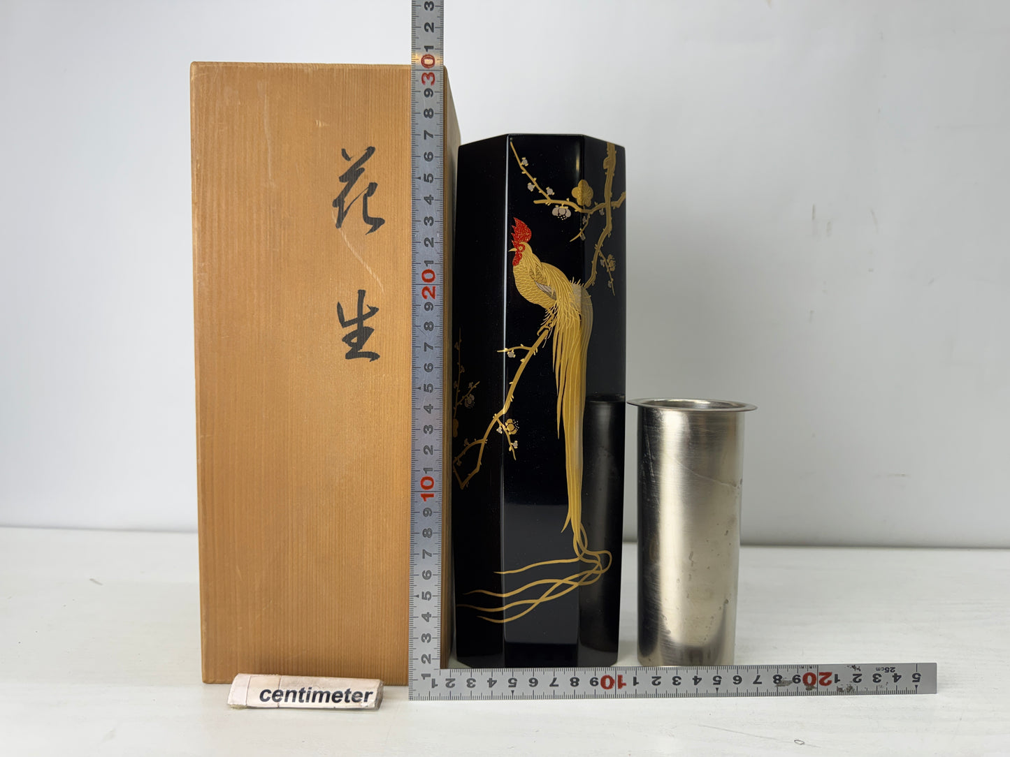 Y10137 FLOWER VASE Rooster Makie signed box Japan antique ikebana floral decor