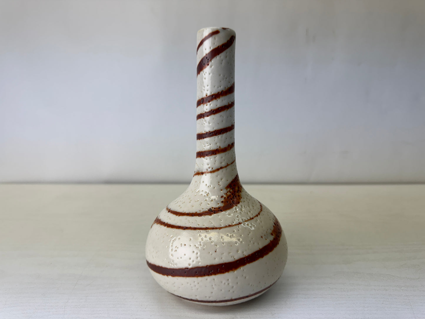Y10138 FLOWER VASE Shino-ware signed box Japan antique ikebana floral interior