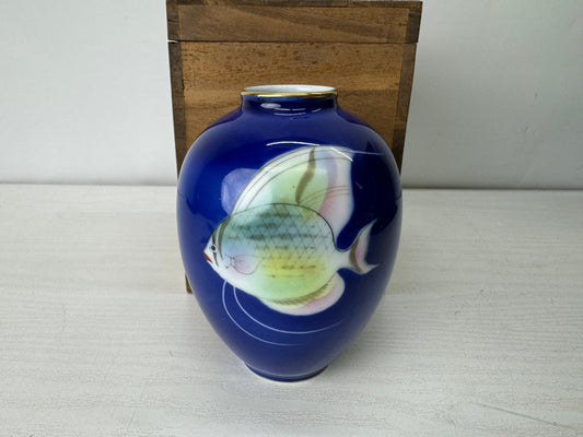 Y10140 FLOWER VASE Koransha Angelfish Japan antique ikebana floral arrangement