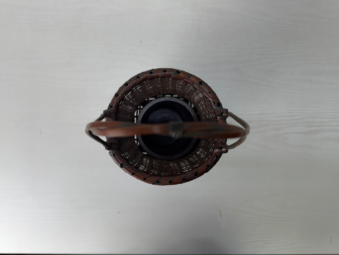 Y10141 Bamboo Woven Basket Hanging vase Japan antique ikebana floral decor