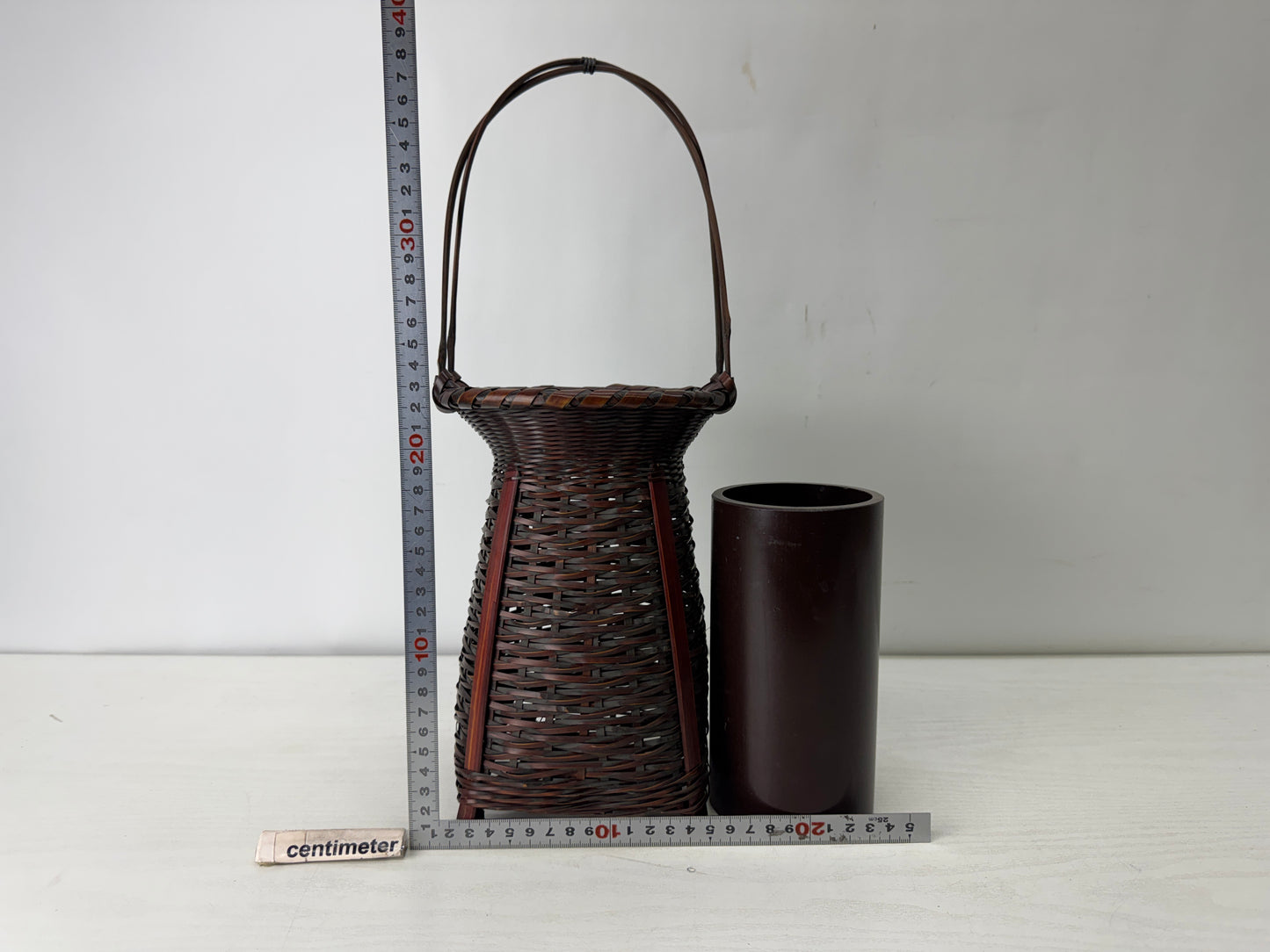 Y10141 Bamboo Woven Basket Hanging vase Japan antique ikebana floral decor