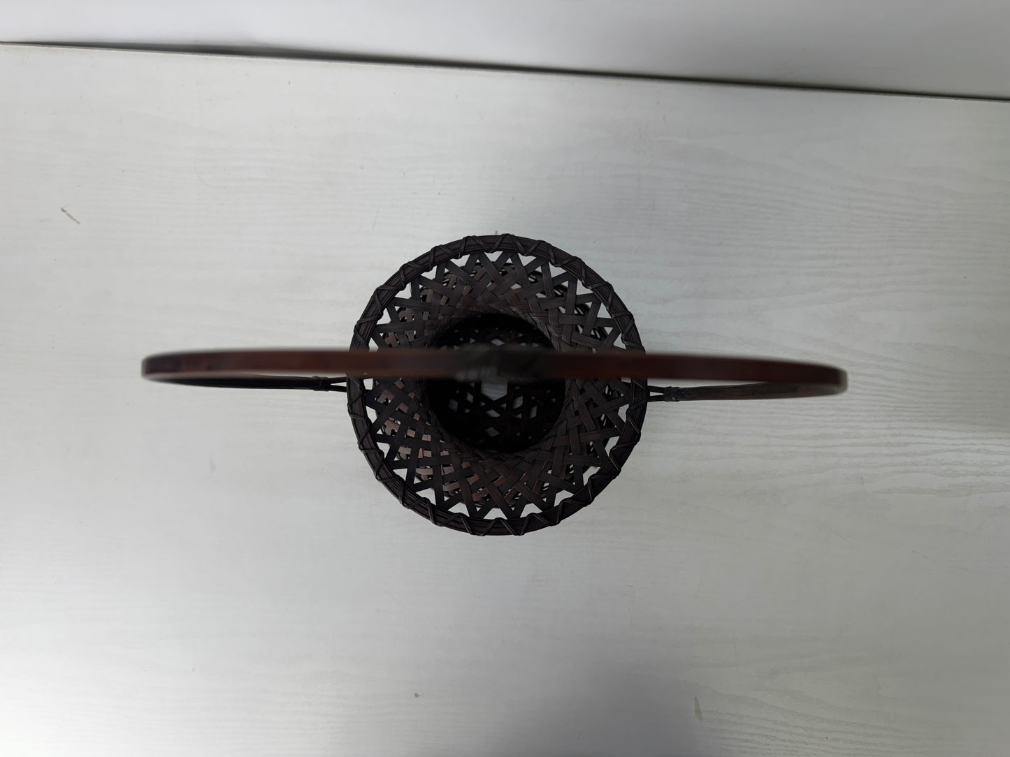 Y10142 Bamboo Woven Basket Flower vase signed Japan antique ikebana floral decor