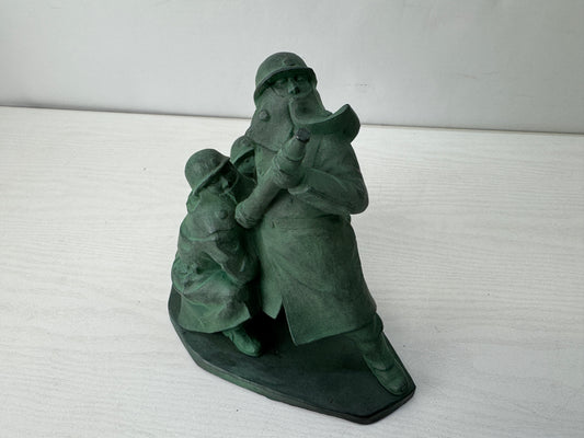 Y10172 OKIMONO metal Firefighter figurine signed Japan antique interior statue