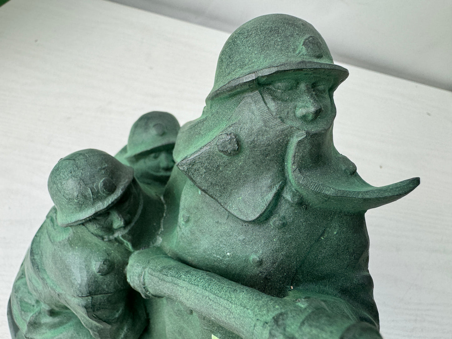 Y10172 OKIMONO metal Firefighter figurine signed Japan antique interior statue