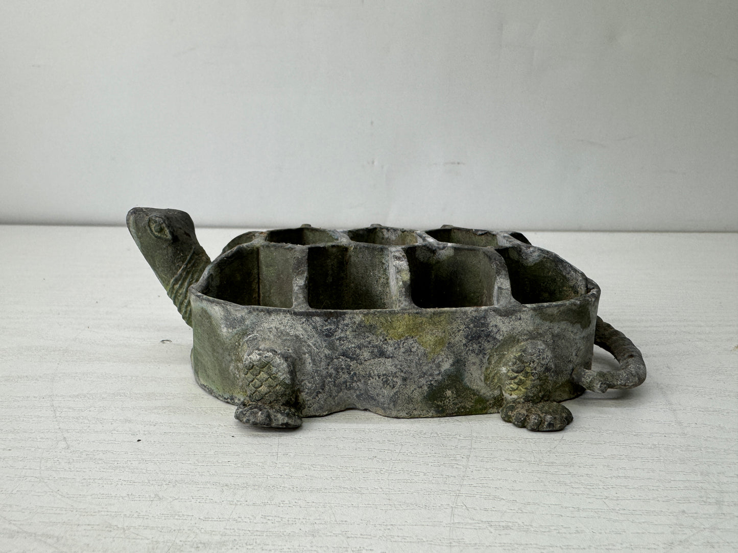 Y10174 KENZAN metal turtle floral frog flower Japan antique ikebana kabin vase