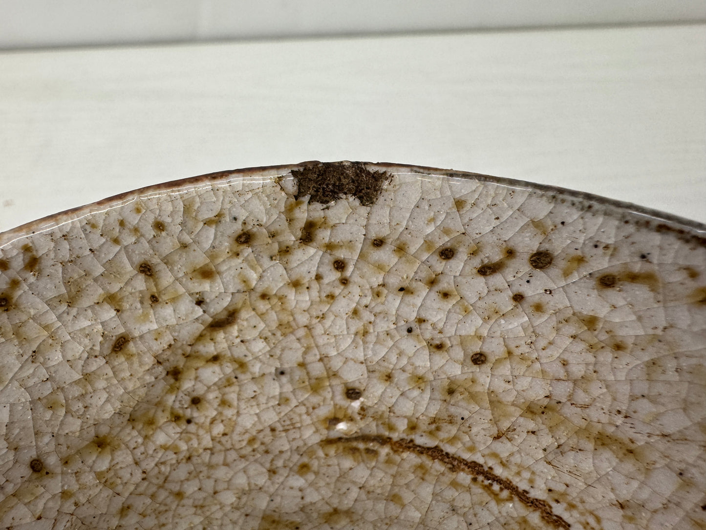 Y10181 CHAWAN Mino-ware flat bowl signed Japan antique tea ceremony pottery cup