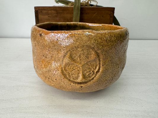 Y10215 CHAWAN Aoi crest bowl box Japan antique tea ceremony pottery cup teacup