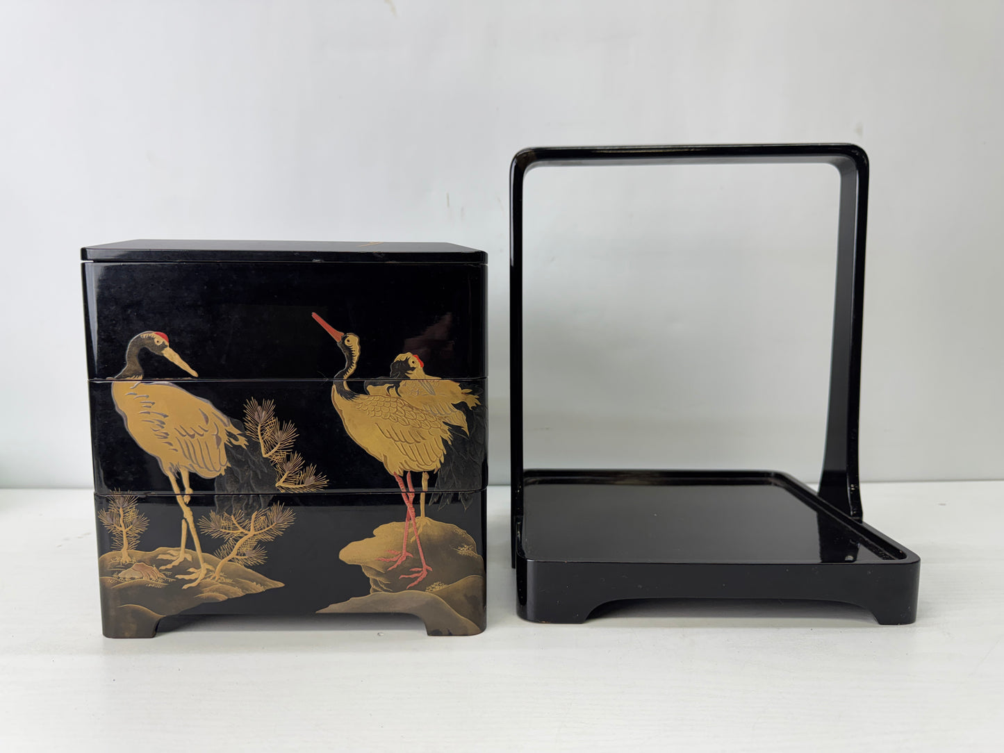 Y10218 BOX 3-tiered container handle Pine Crane Makie Japan antique storage case