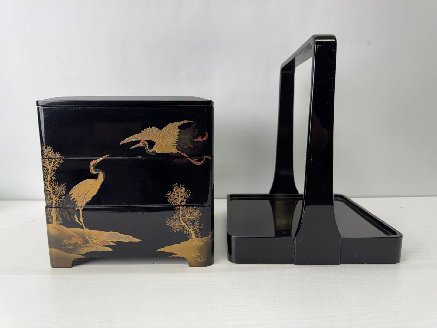 Y10218 BOX 3-tiered container handle Pine Crane Makie Japan antique storage case