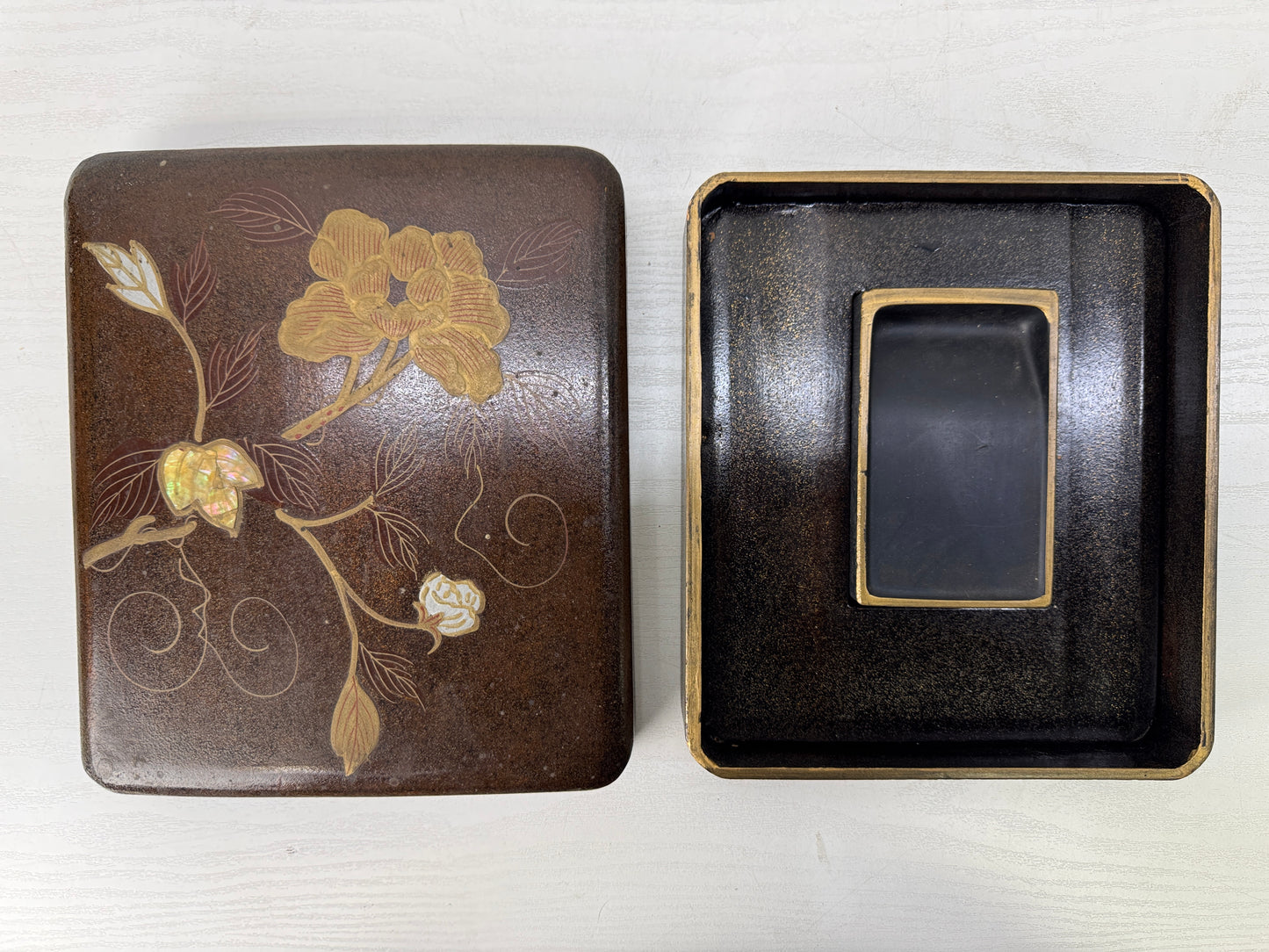 Y10221 BOX Makie Suzuri inkstone case Flower Butterfly Japan antique container