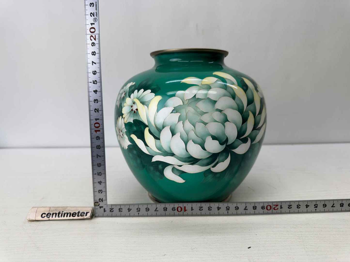 Y10227 FLOWER VASE Cloisonne light green Japan antique ikebana floral interior