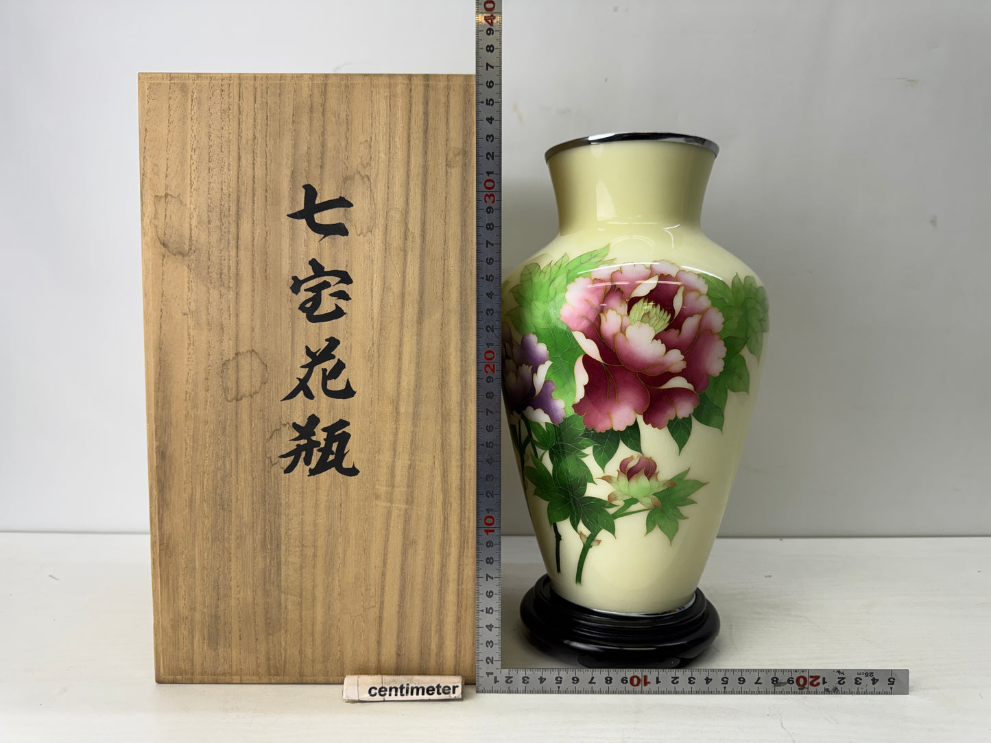 Y10228 FLOWER VASE Cloisonne light yellow Japan antique ikebana floral interior