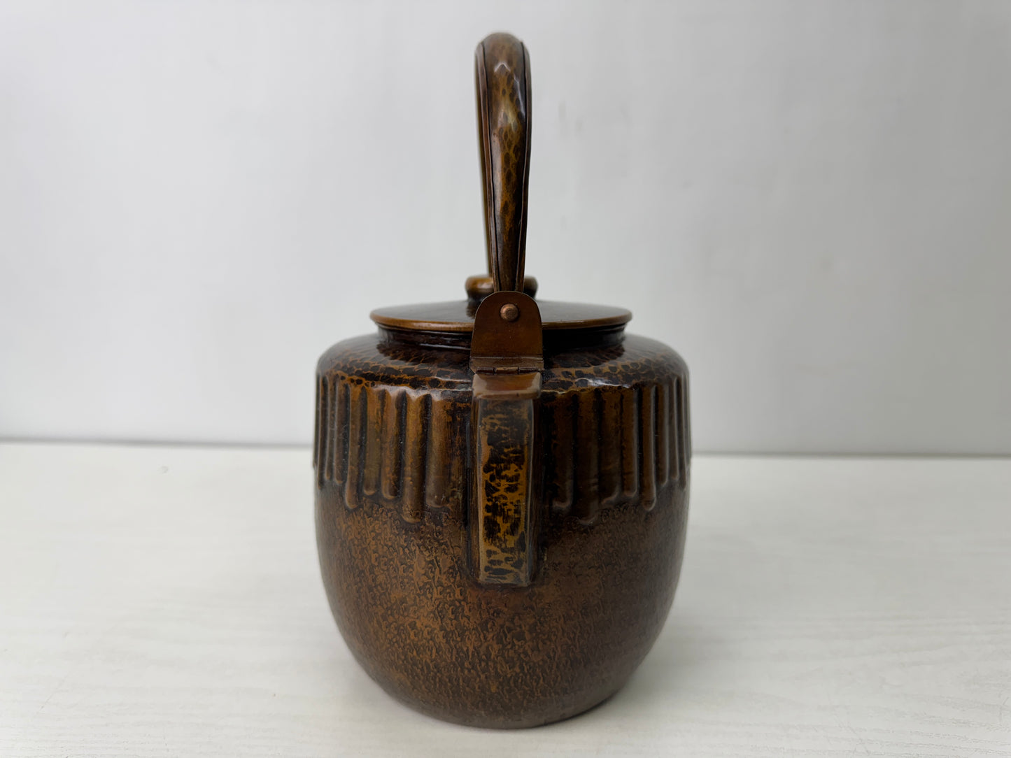 Y10232 KETTLE copper tea pot teapot hammered finish Japan antique kitchenware